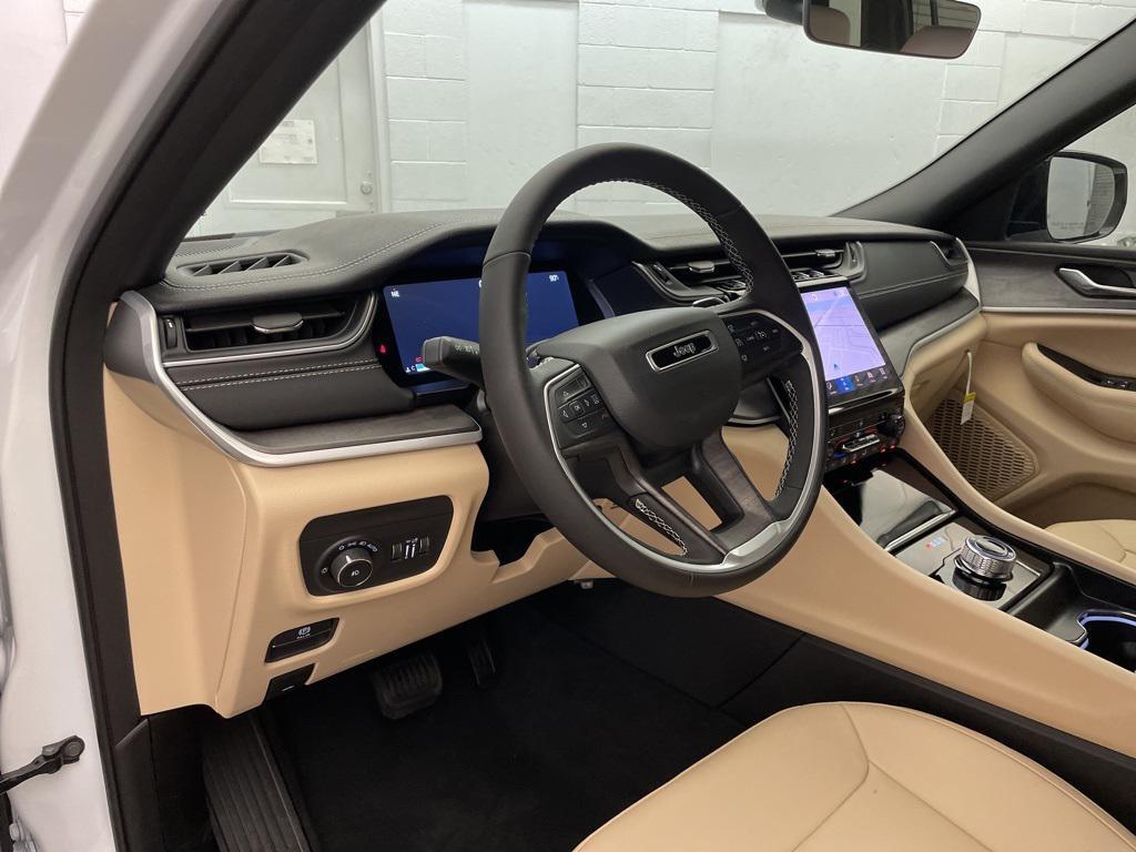 new 2025 Jeep Grand Cherokee L car, priced at $38,643