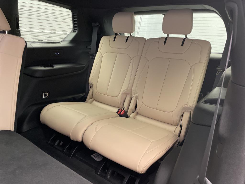 new 2025 Jeep Grand Cherokee L car, priced at $38,643