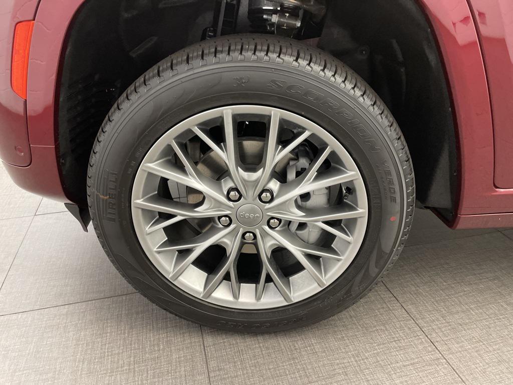 new 2025 Jeep Grand Cherokee car, priced at $53,456