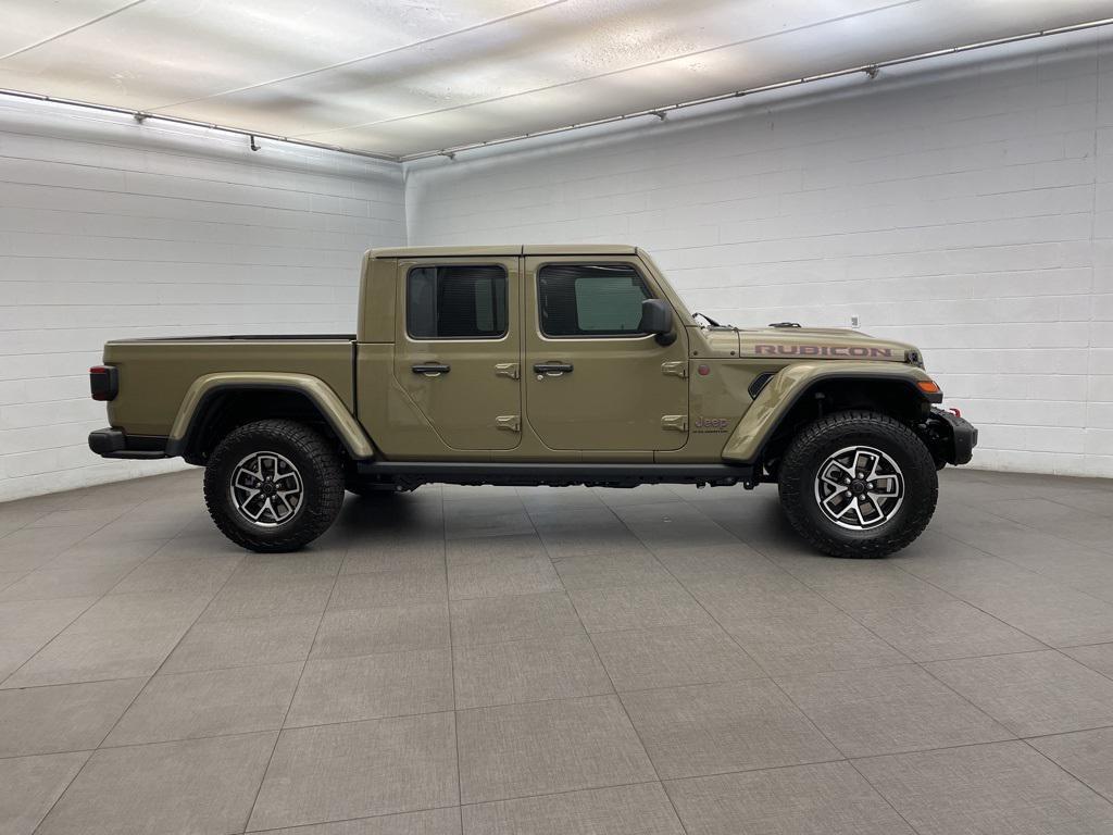 new 2025 Jeep Gladiator car, priced at $50,528