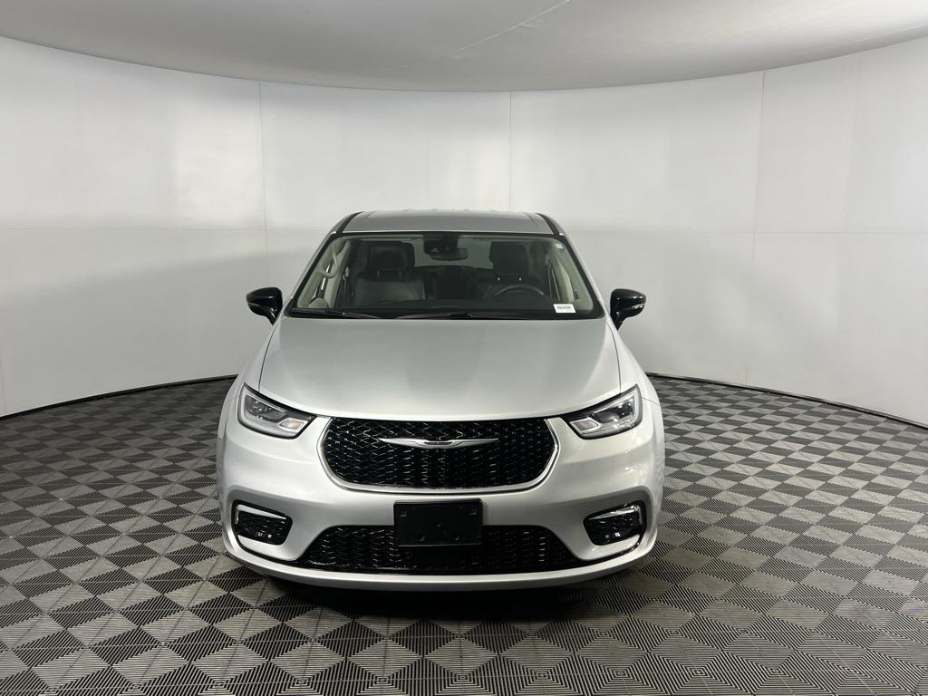 used 2024 Chrysler Pacifica Hybrid car, priced at $28,573