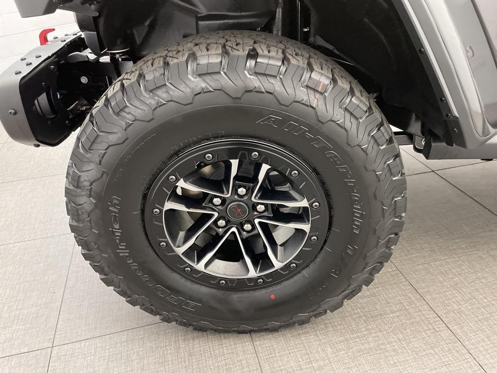 new 2025 Jeep Wrangler car, priced at $57,489