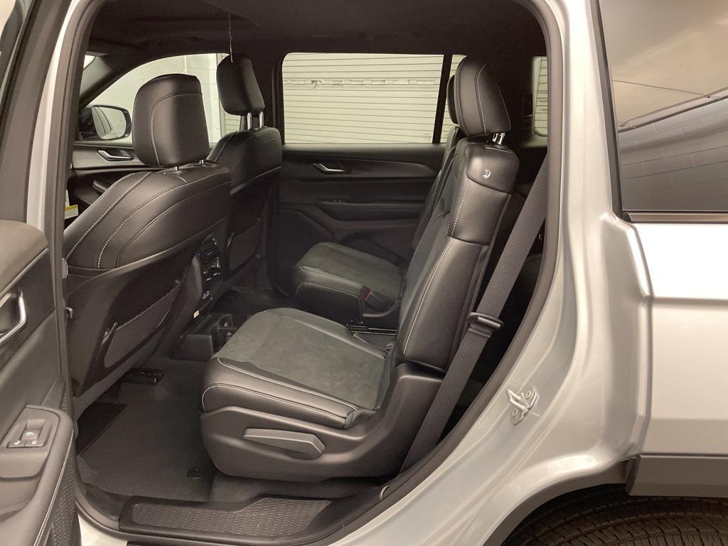 new 2025 Jeep Grand Cherokee L car, priced at $38,628