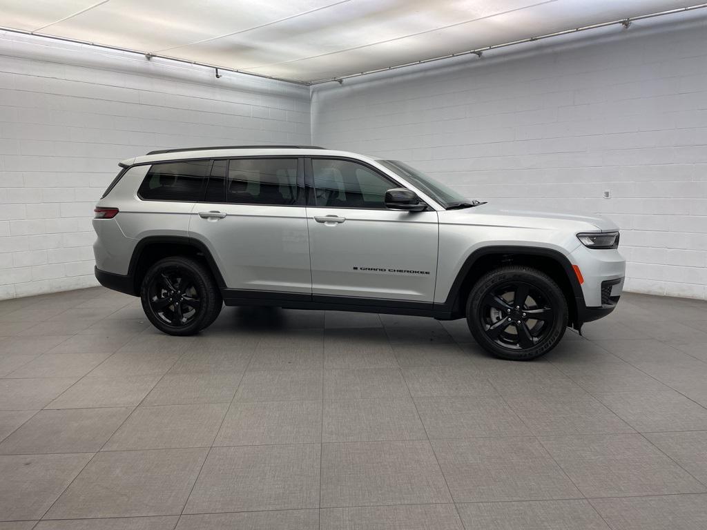 new 2025 Jeep Grand Cherokee L car, priced at $38,628