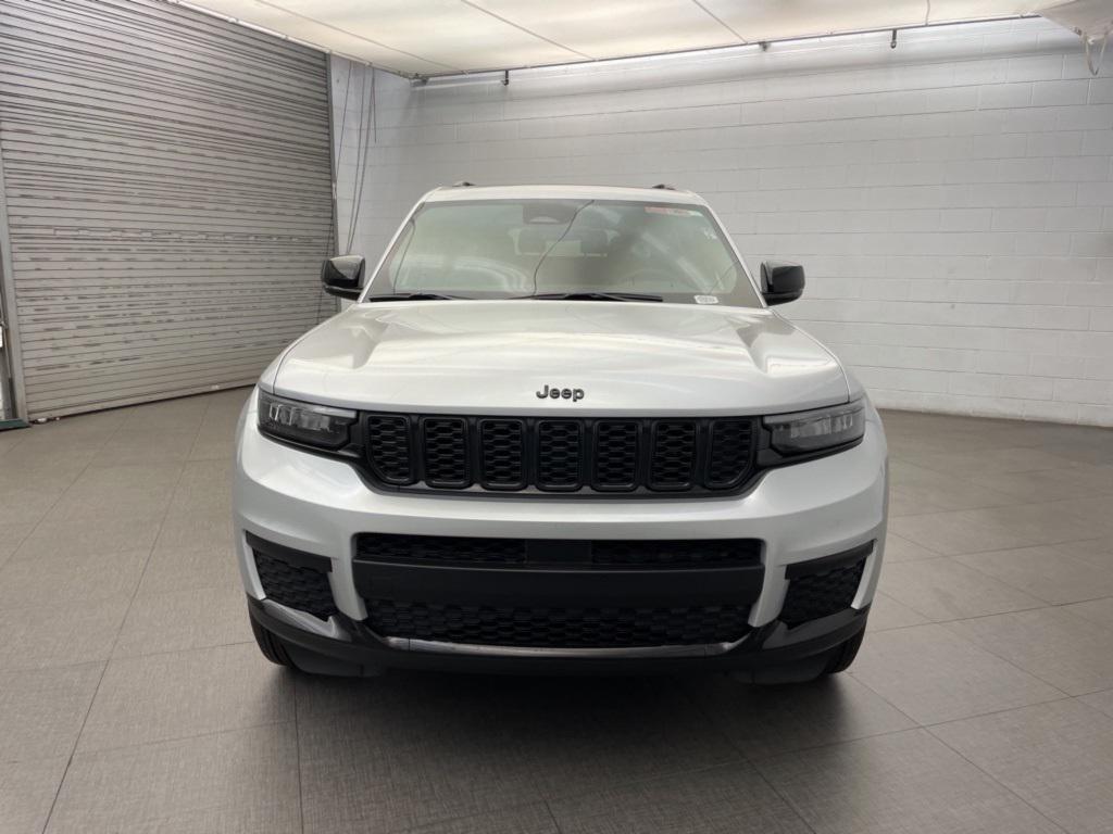 new 2025 Jeep Grand Cherokee L car, priced at $38,628