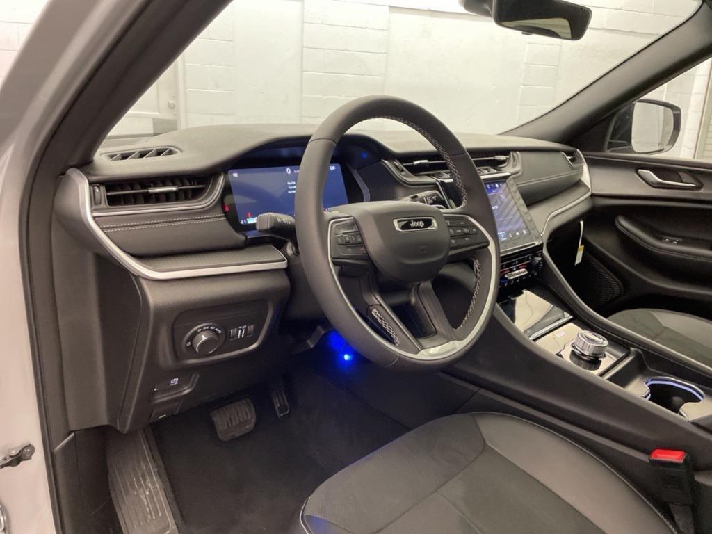 new 2025 Jeep Grand Cherokee L car, priced at $38,628