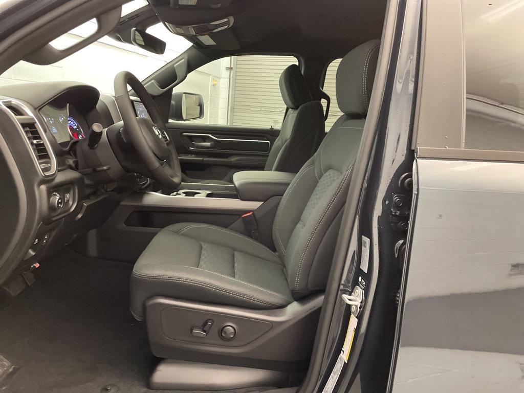 new 2025 Ram 1500 car, priced at $43,462