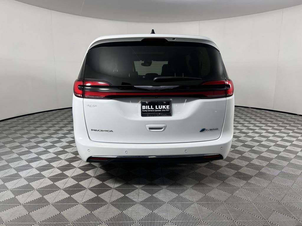 used 2023 Chrysler Pacifica Hybrid car, priced at $34,573