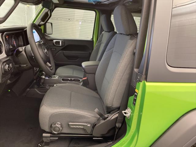 new 2025 Jeep Wrangler car, priced at $35,589