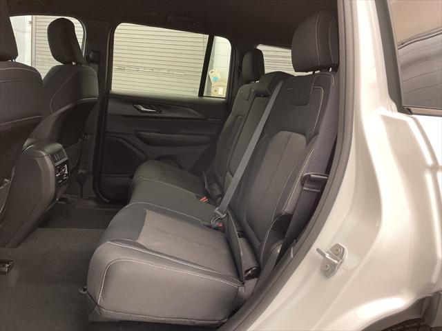 new 2025 Jeep Grand Cherokee car, priced at $34,112
