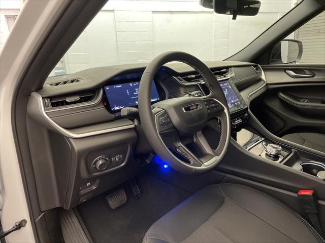 new 2025 Jeep Grand Cherokee car, priced at $34,112