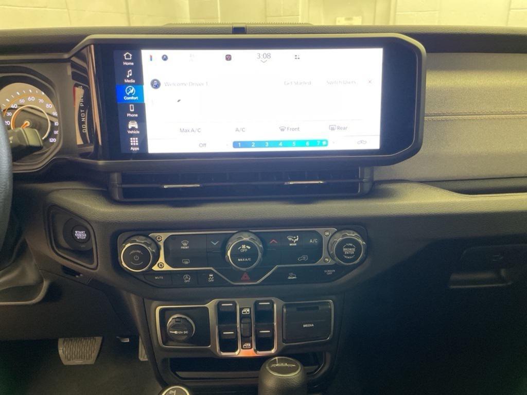 new 2025 Jeep Gladiator car, priced at $39,542