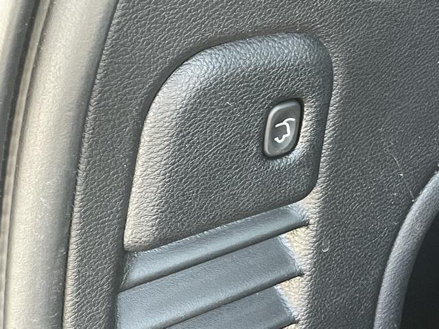 used 2022 Jeep Grand Cherokee car, priced at $33,973