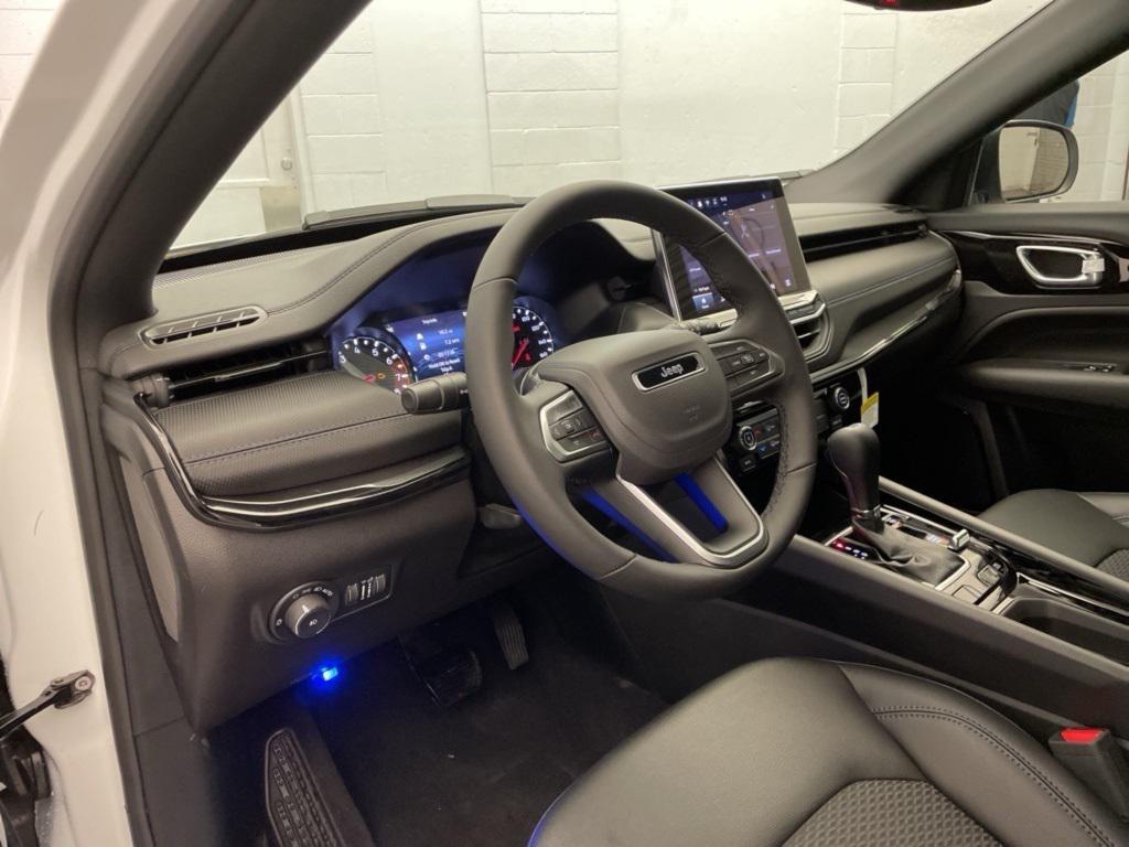 new 2025 Jeep Compass car, priced at $31,955