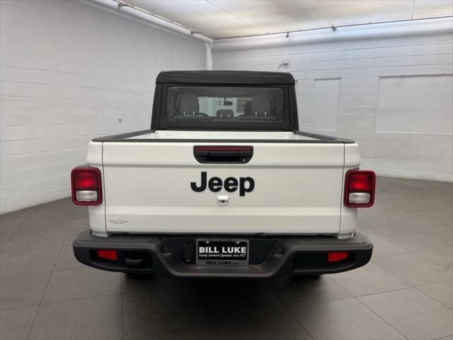 new 2025 Jeep Gladiator car, priced at $36,459