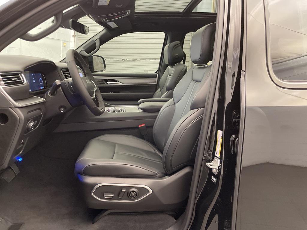 new 2025 Jeep Wagoneer car, priced at $67,108