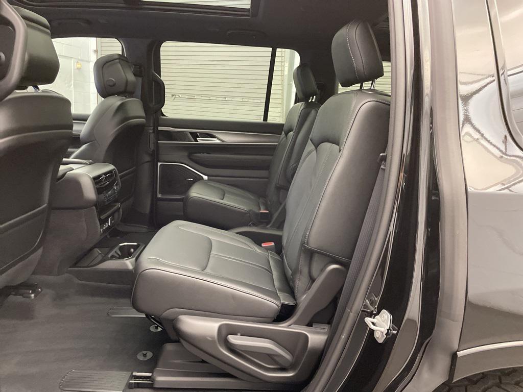 new 2025 Jeep Wagoneer car, priced at $67,108