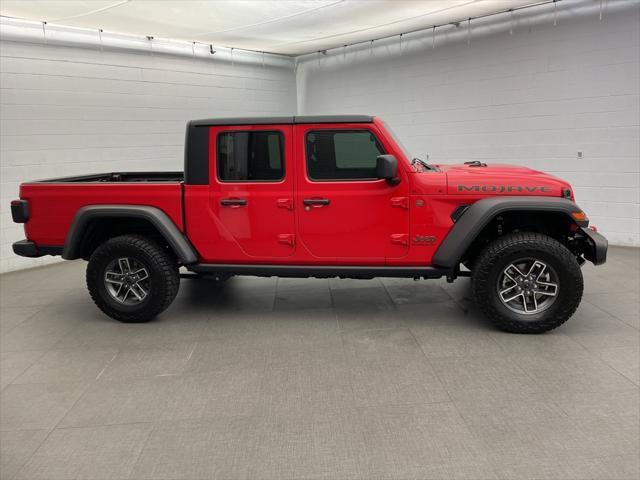 new 2024 Jeep Gladiator car, priced at $56,432