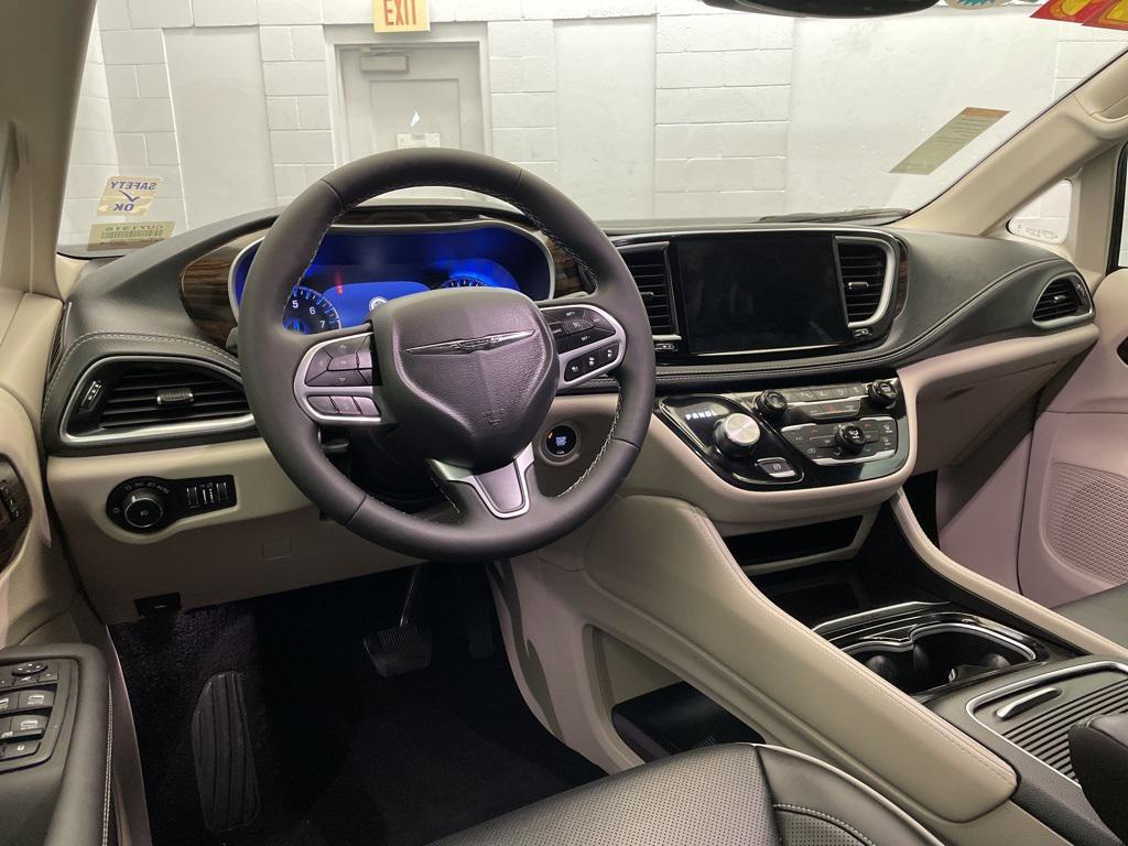 used 2024 Chrysler Pacifica car, priced at $41,573