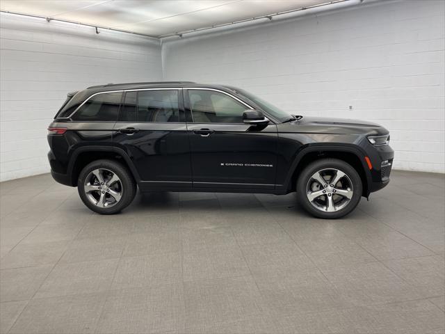 new 2024 Jeep Grand Cherokee car, priced at $41,841