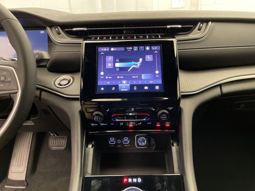 new 2025 Jeep Grand Cherokee car, priced at $37,478