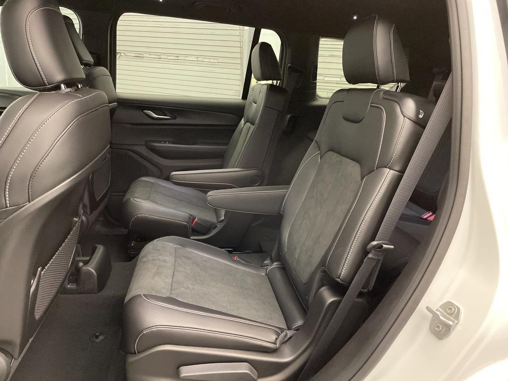 new 2025 Jeep Grand Cherokee L car, priced at $38,110