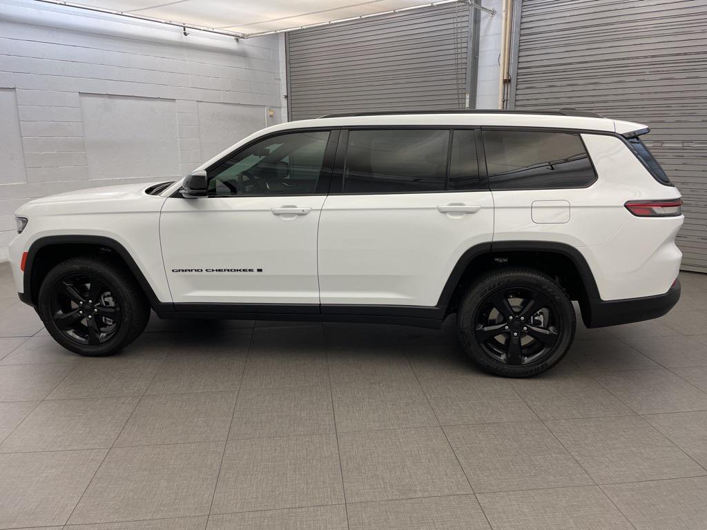 new 2025 Jeep Grand Cherokee L car, priced at $38,110