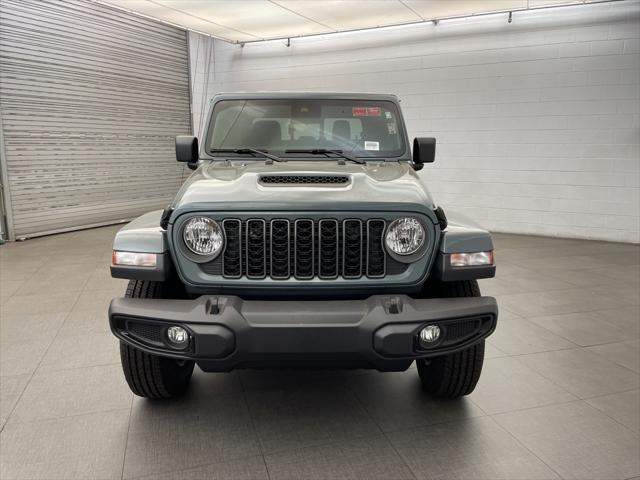 new 2025 Jeep Gladiator car, priced at $42,084