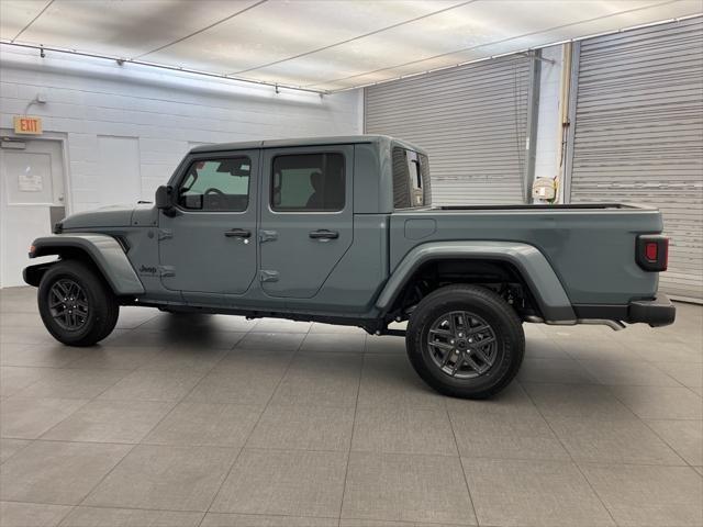 new 2025 Jeep Gladiator car, priced at $42,084