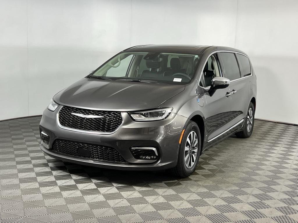 used 2023 Chrysler Pacifica Hybrid car, priced at $36,573