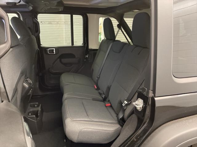 new 2025 Jeep Wrangler car, priced at $44,976