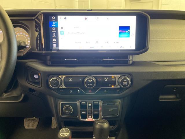 new 2025 Jeep Gladiator car, priced at $34,081
