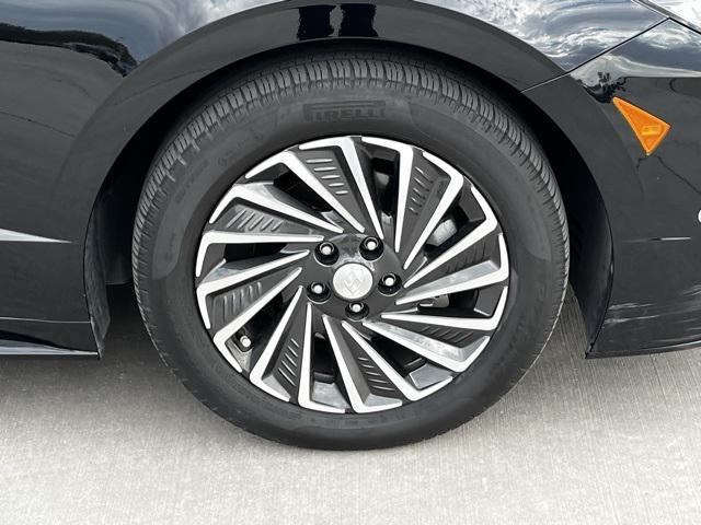 used 2022 Hyundai Sonata Hybrid car, priced at $18,675