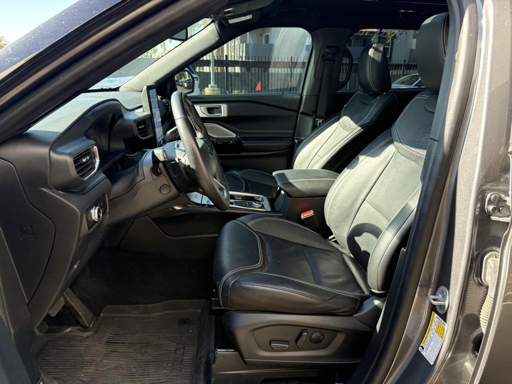 used 2023 Ford Explorer car, priced at $40,973