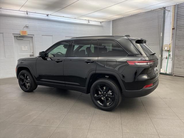 new 2025 Jeep Grand Cherokee car, priced at $42,865