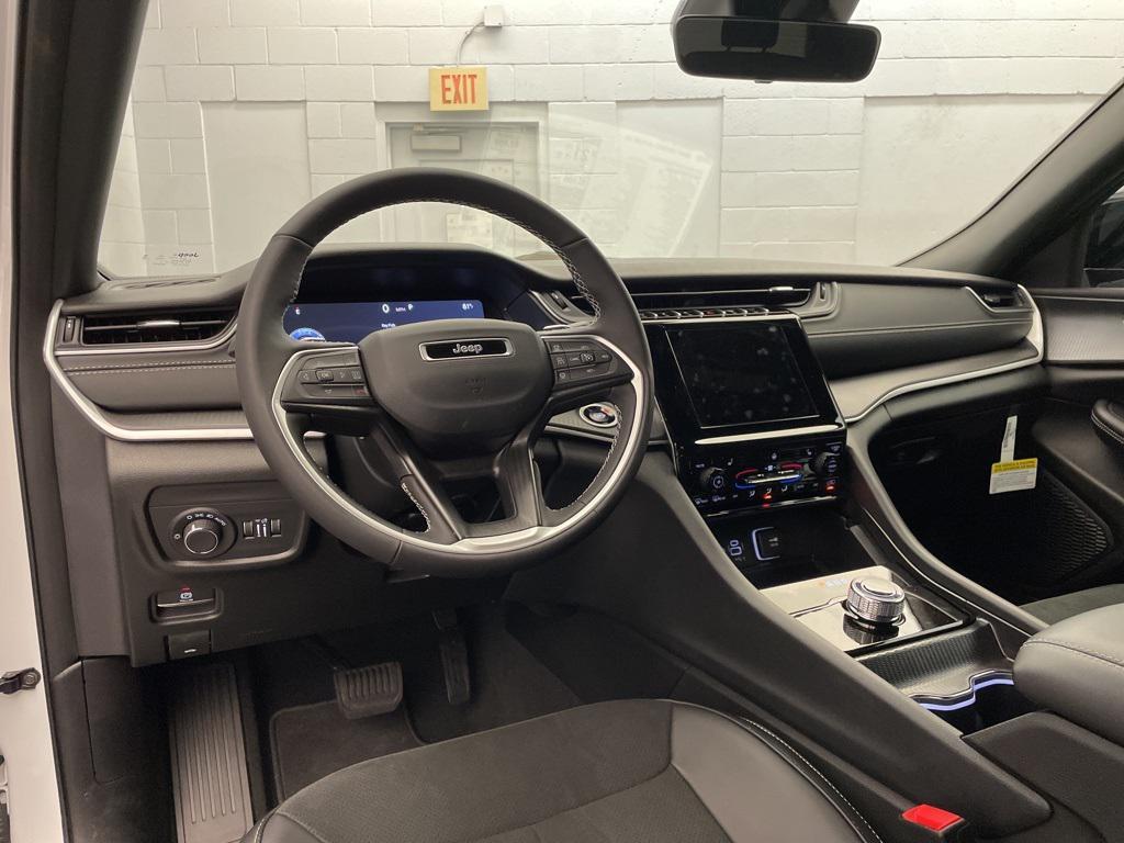 new 2025 Jeep Grand Cherokee L car, priced at $37,973