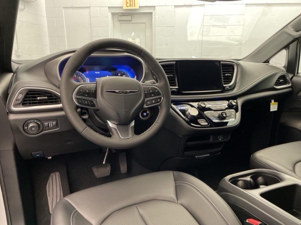 new 2026 Chrysler Pacifica car, priced at $40,569
