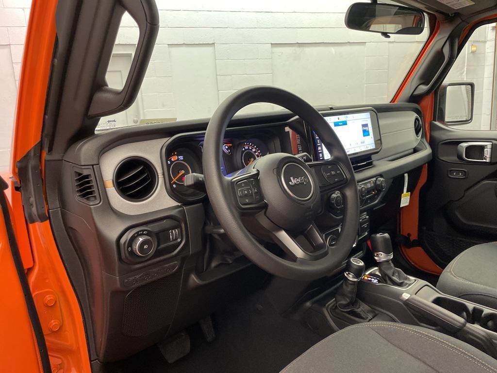 new 2025 Jeep Wrangler car, priced at $36,715