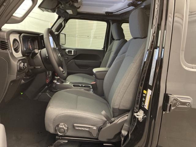 new 2025 Jeep Wrangler car, priced at $46,868