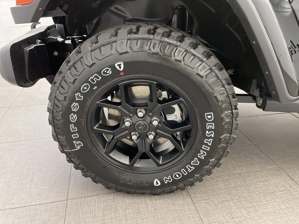 new 2025 Jeep Gladiator car, priced at $42,452