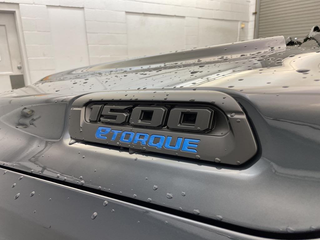 new 2025 Ram 1500 car, priced at $43,960
