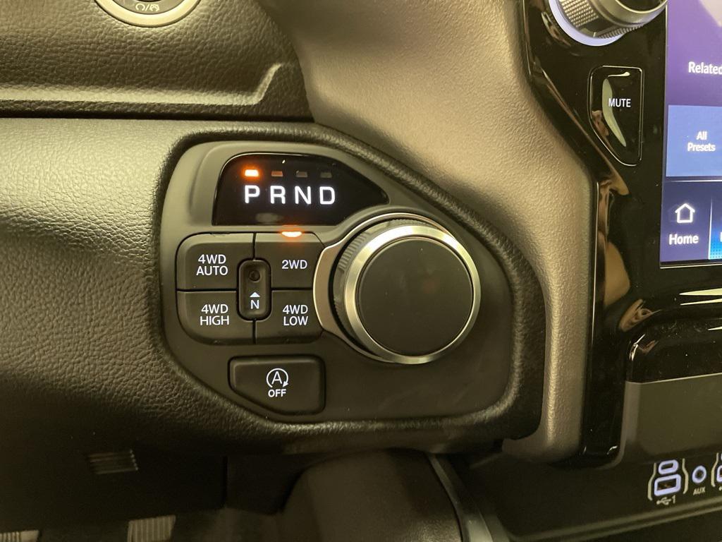 new 2025 Ram 1500 car, priced at $43,960