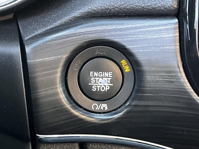 used 2021 Jeep Grand Cherokee car, priced at $32,973