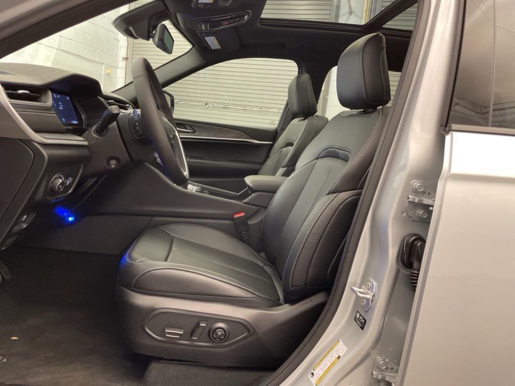 new 2025 Jeep Grand Cherokee L car, priced at $48,799