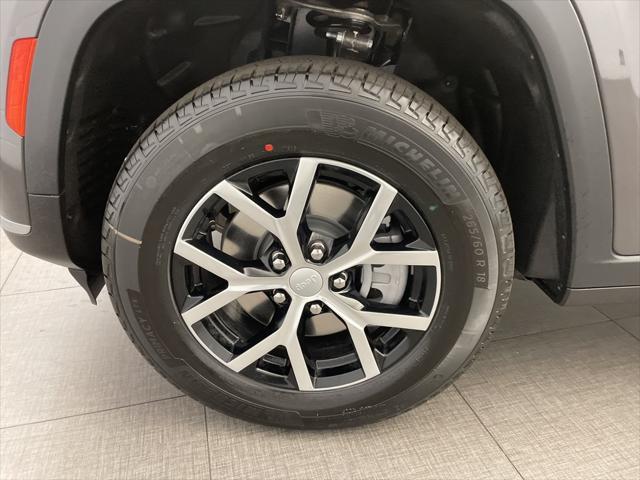 new 2025 Jeep Grand Cherokee L car, priced at $40,206