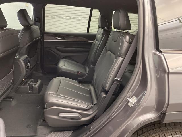 new 2025 Jeep Grand Cherokee L car, priced at $40,206