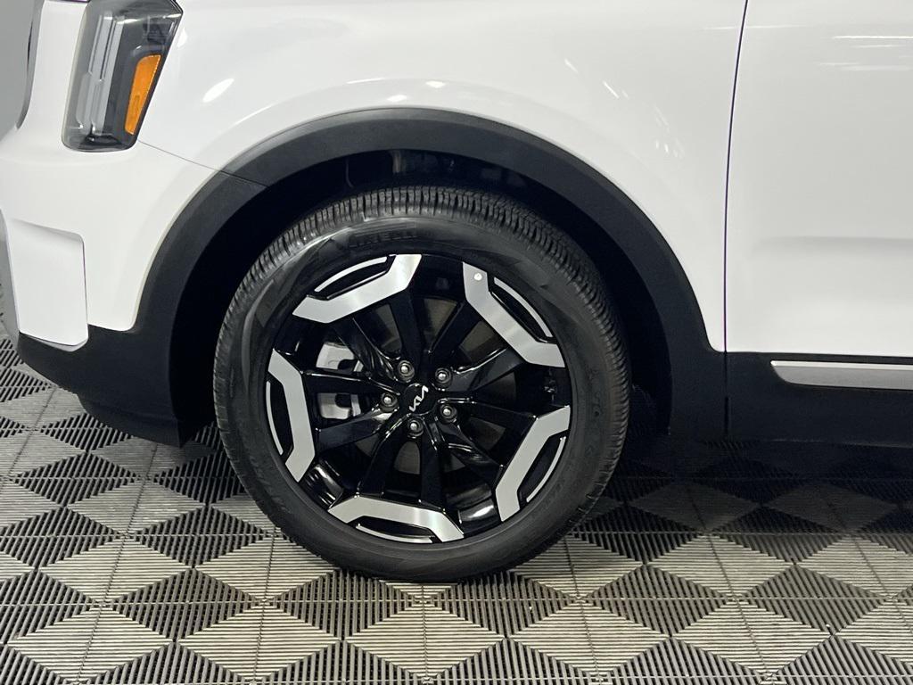 used 2024 Kia Telluride car, priced at $35,973