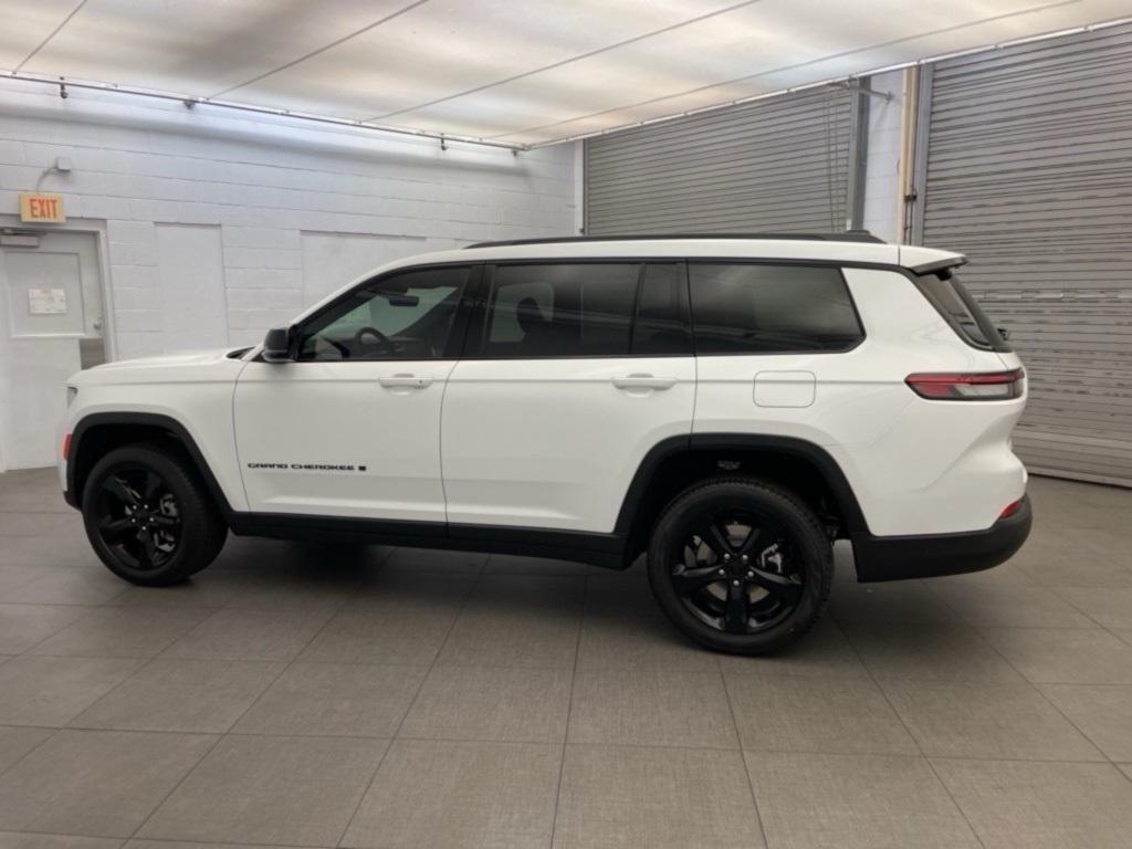 new 2025 Jeep Grand Cherokee L car, priced at $44,236