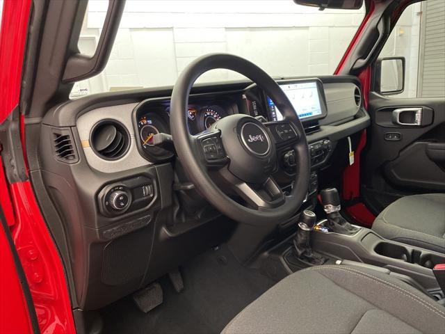 new 2025 Jeep Gladiator car, priced at $39,632