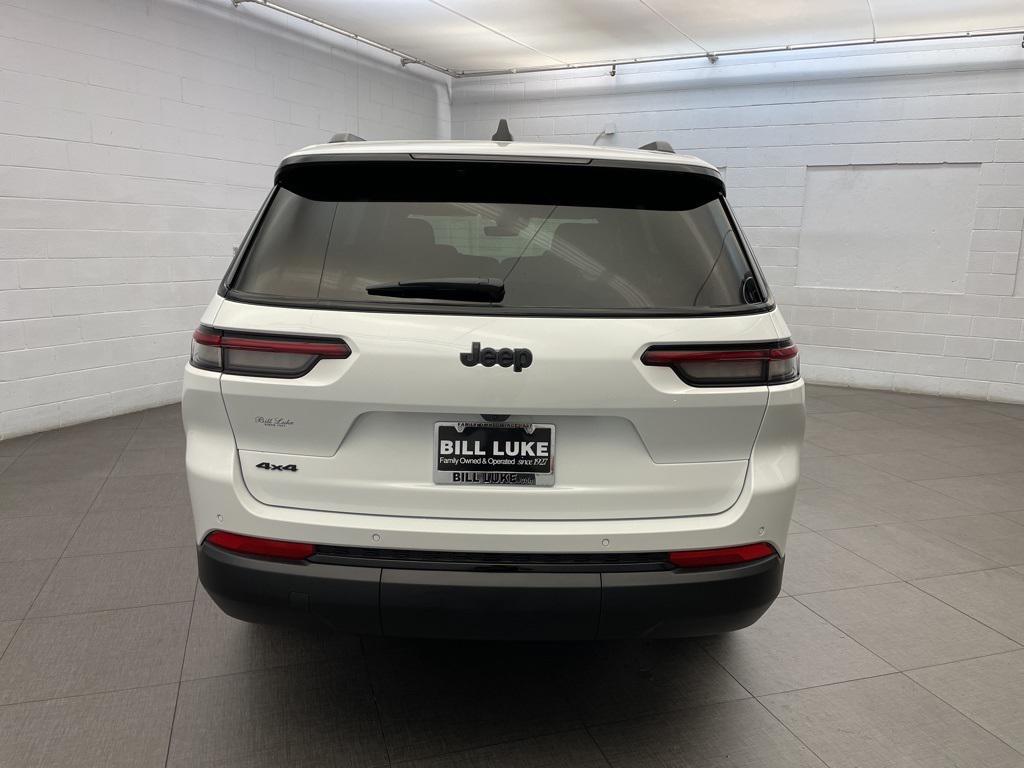 new 2025 Jeep Grand Cherokee L car, priced at $38,579